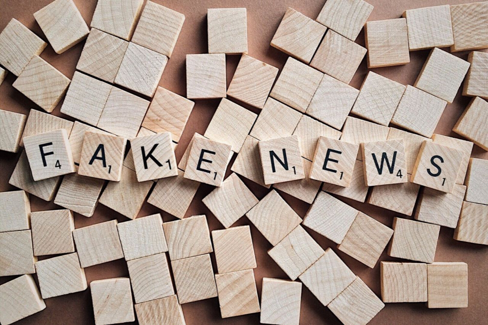The Crypto World&#39;s &quot;Crying Wolf&quot;: How a Decade of Fake News Tamed Market Sentiment