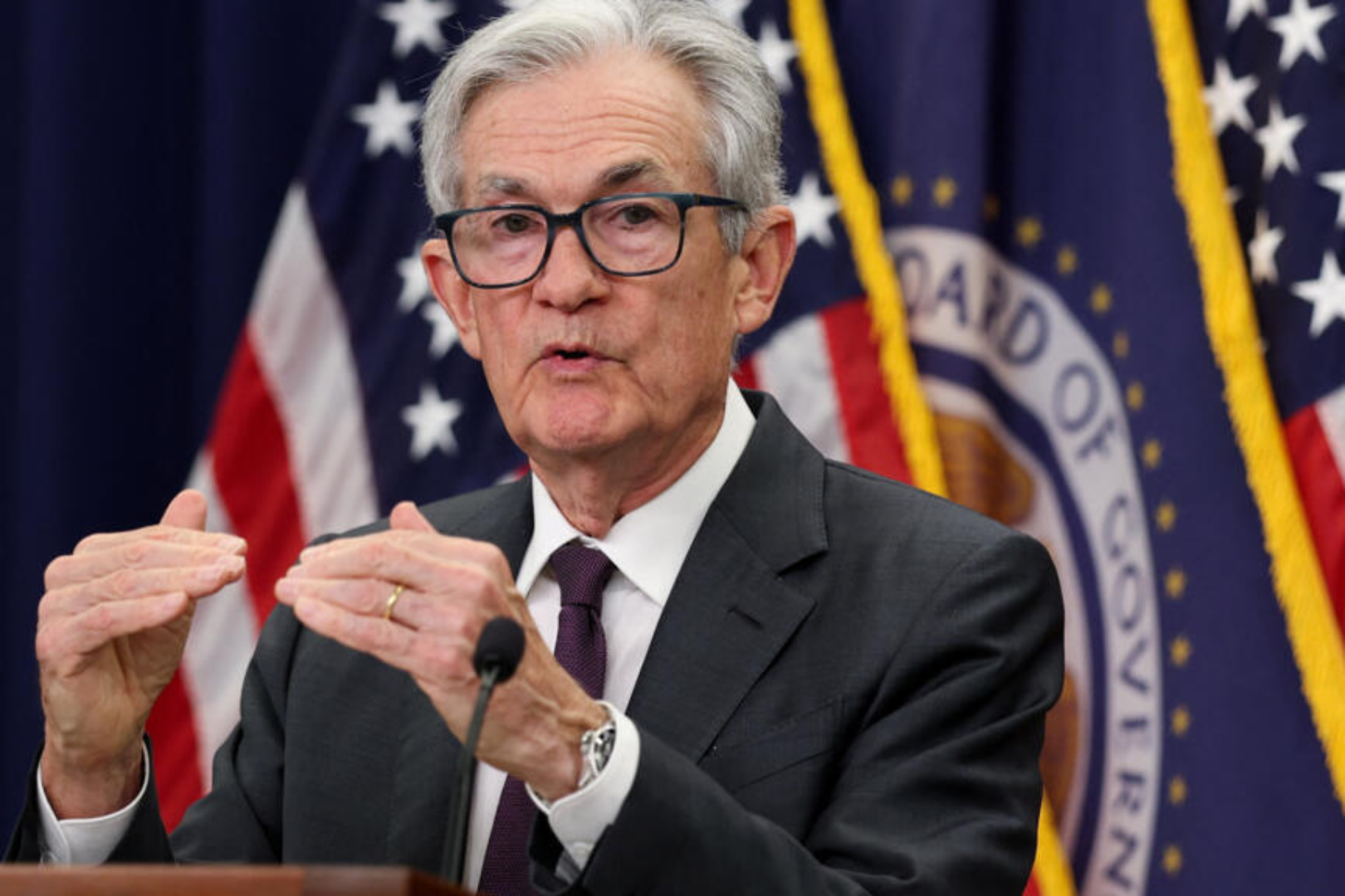 More than just interest rate cuts? Former New York Fed expert: Powell may announce a $45 billion bond-buying program.