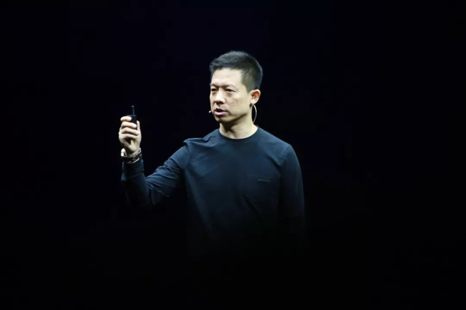 Jia Yueting Launches Second Frontline, How to Play the AIxC Prediction Party?