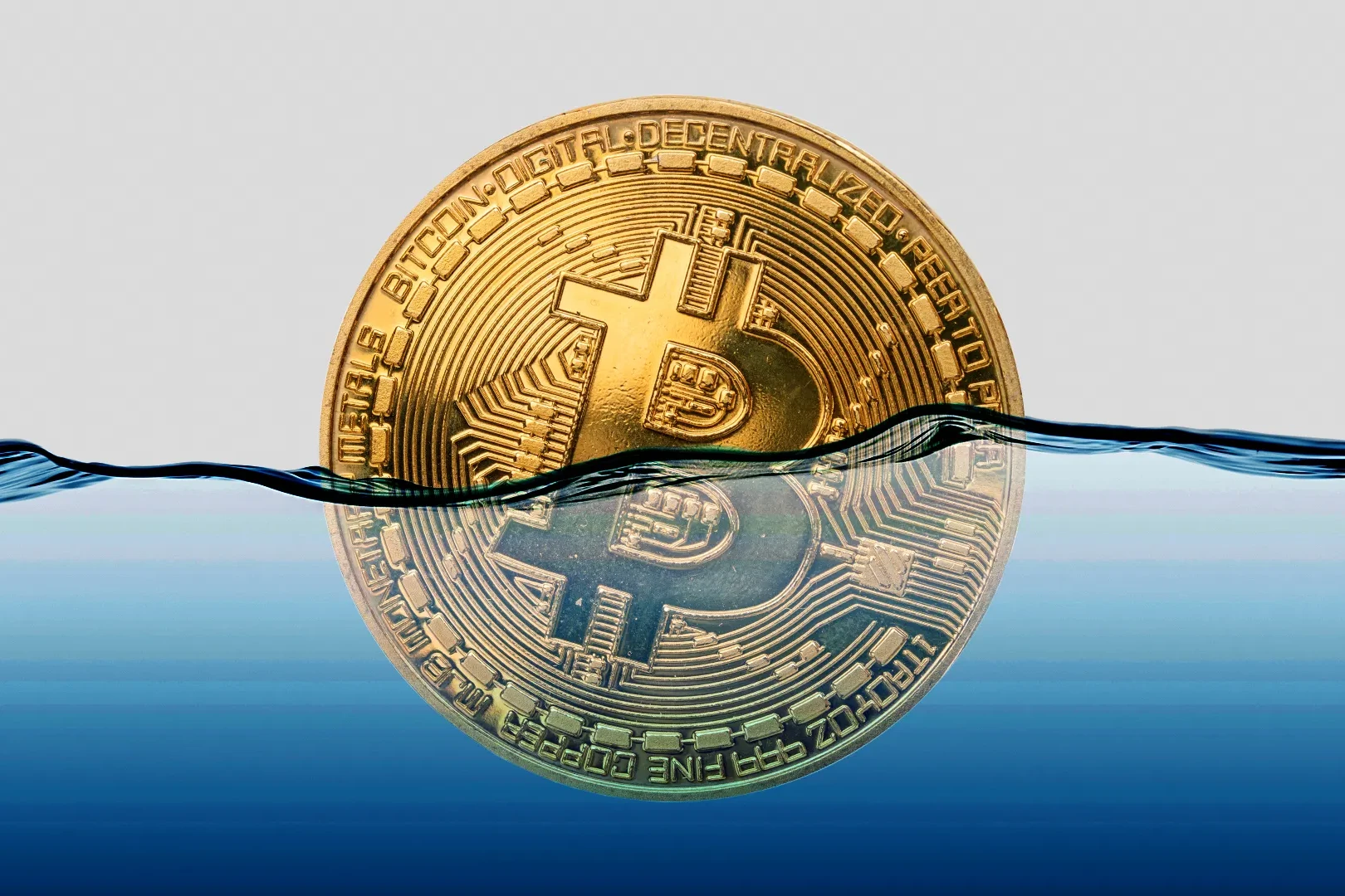 ビットコインの「流動性包囲網」