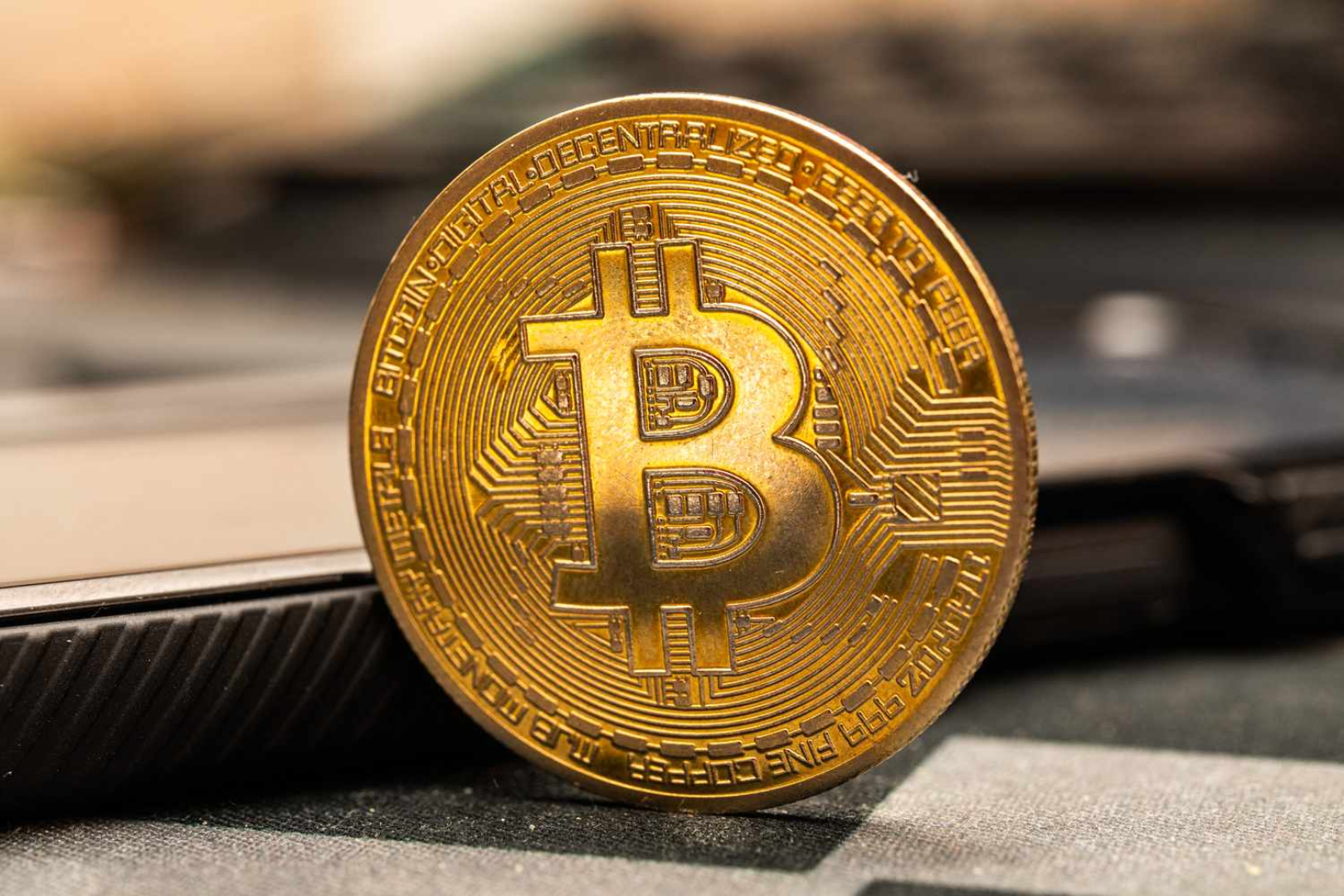 のこぎりでBitcoin $60,000-$70,000:弱ボラティリティとベースを構築するための時間