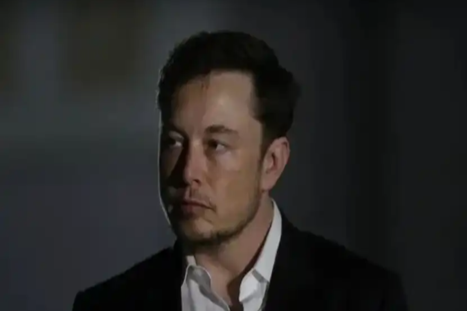 SpaceX发首份财报的前夜,马斯克焦虑到熬夜玩法环