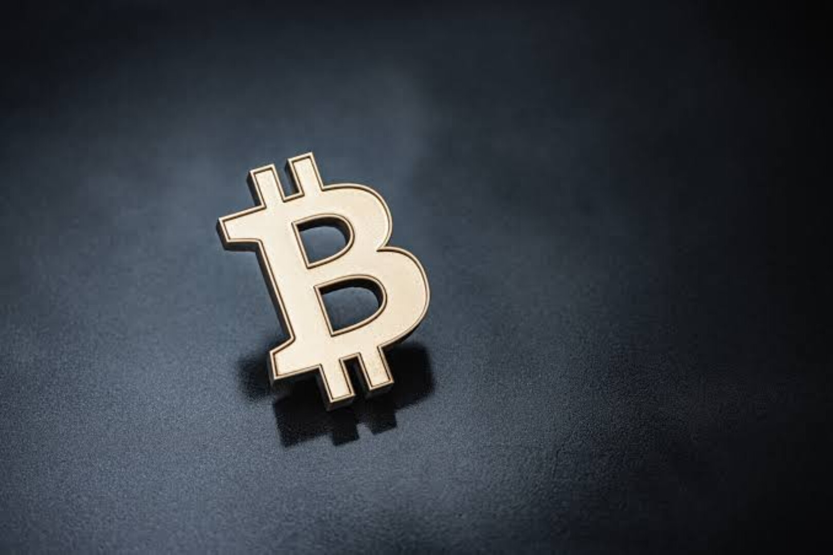 Bitcoin Pulls Back After Approaching $80K—Can Massive ETF Inflows Absorb the Selling Pressure Above?