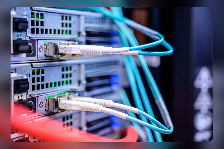 Title: Server ports and network cables - Description: Server ports and network cables